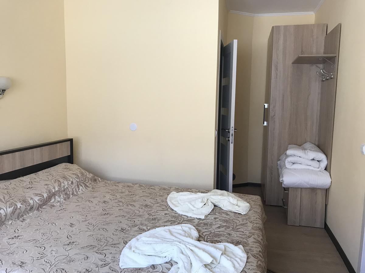 Gostynnyi Dvir Cottage 테르노필 외부 사진